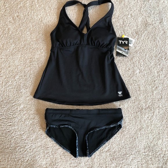 TYR Other - NWT TYR Black with Black/White Trim Tankini with Full Coverage Bottoms Size 4/6